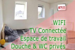 Semi studio Studio - Le petit Château Avesnois - TV - WIFI - Sdb Privée - Cuisine Partagée